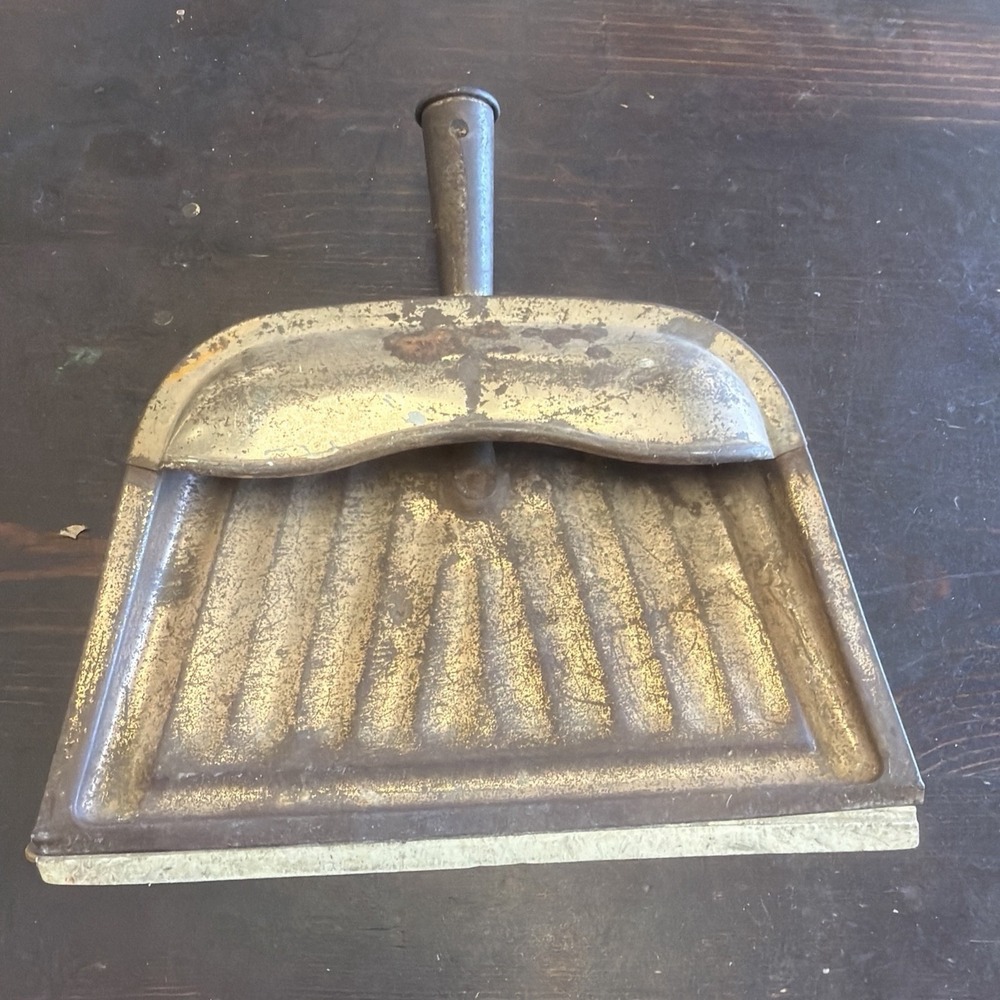 Vintage Made In USA Dustpan Cottagecore Grandmacore